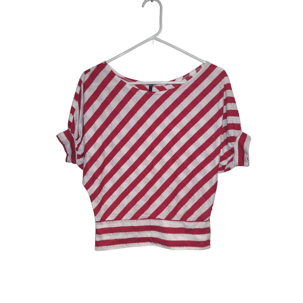 Love Culture Juniors Shirt Size Medium